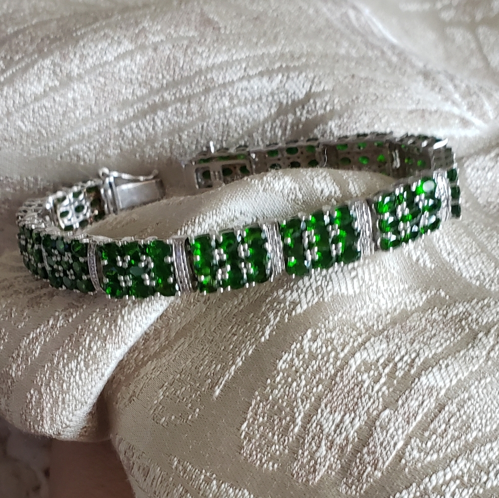 7.75 inches, Russian Chrome Diopside & diamond bracelet, NWT